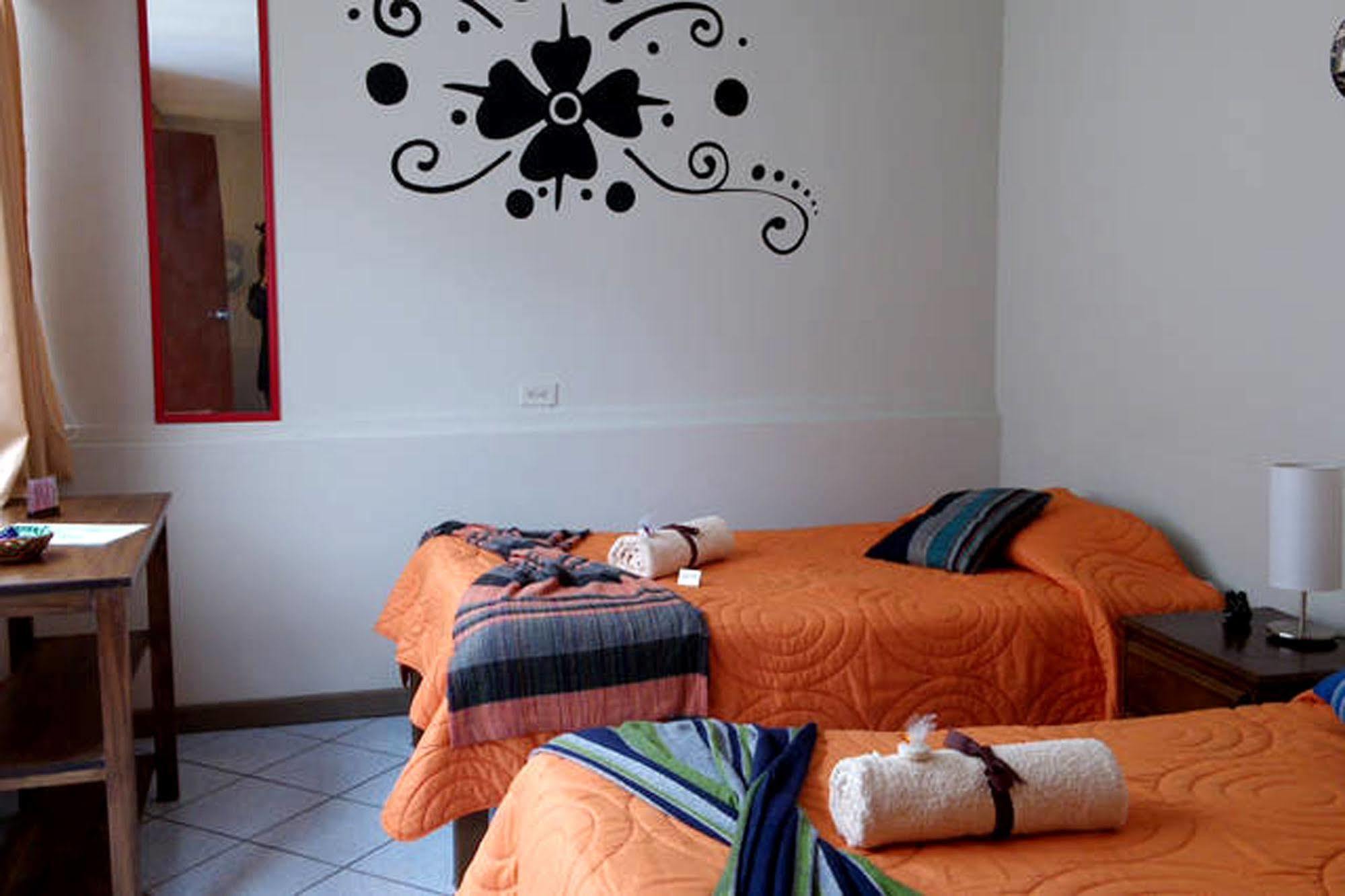 Pier 242 Miraflores B&B Лима Екстериор снимка